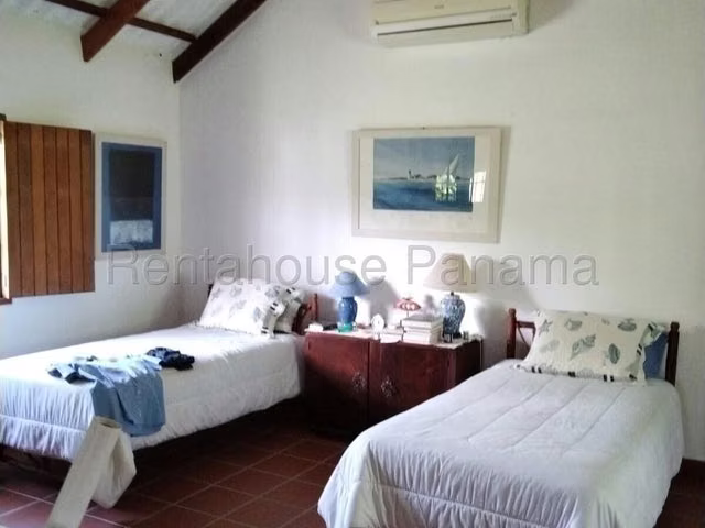Venta Casa en Costa Esmeralda San Carlos 26MAM6710