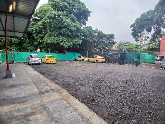 Alquiler Local comercial en El Cangrejo 27MAM2139