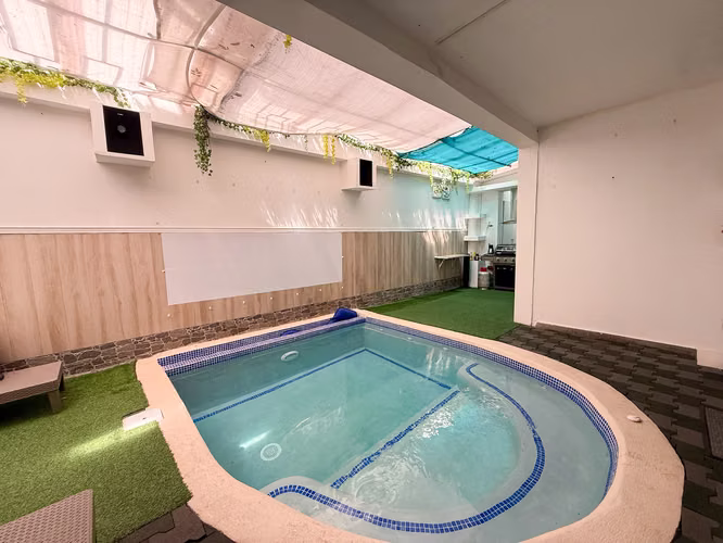 Casa Duplex en Venta en Punta Paitilla con Piscina Cubierta y Gimnasio