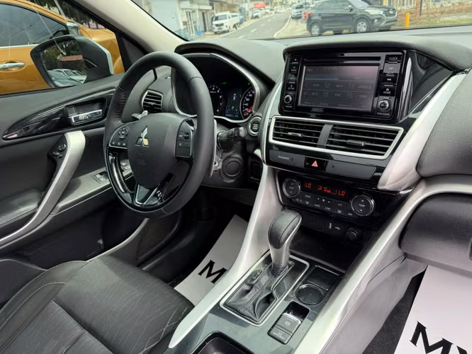 MITSUBISHI ECLIPSE CROSS 2020 TECHO PANORAMICO - Imagen 7