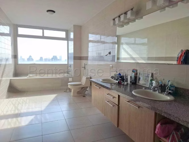 Venta de apartamento en PH Tao, Costa del Este*