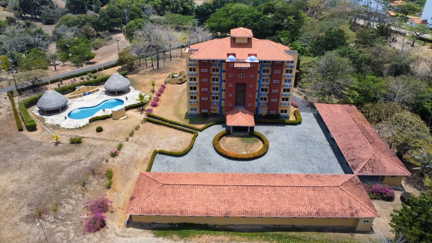 Punta Barco Resort. Riverside. 157 m 3r 3.5b 2est $220,000.00neg - Imagen 15