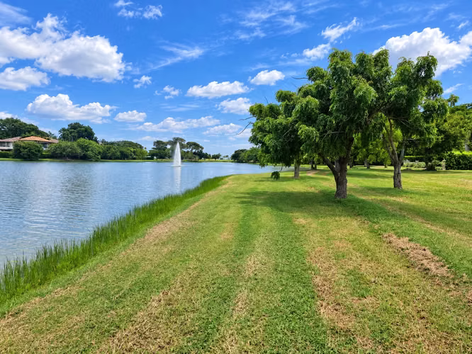 Venta de Terreno en Buenaventura, 4,229m² colindante con el lago