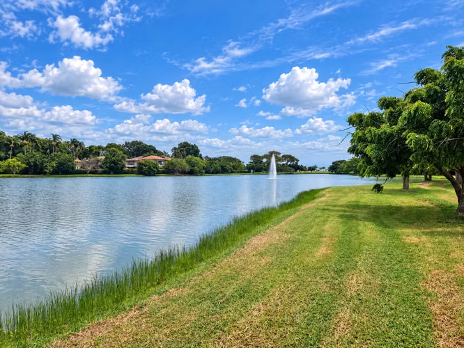 Venta de Terreno en Buenaventura, 4,229m² colindante con el lago