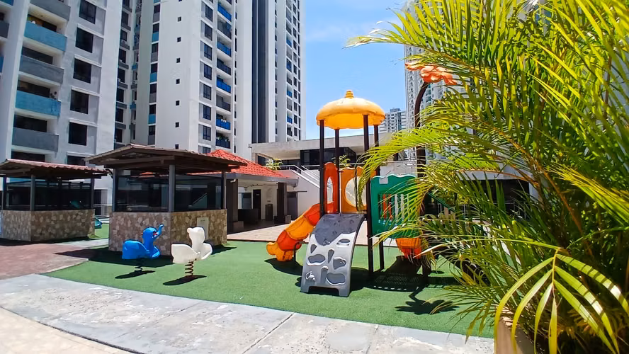 VENTA DE APARTAMENTO EN CONDADO DEL REY, CIUDAD DE PANAMÁ