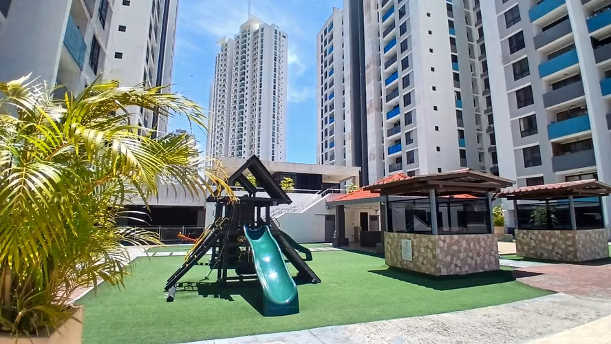 VENTA DE APARTAMENTO EN CONDADO DEL REY, CIUDAD DE PANAMÁ