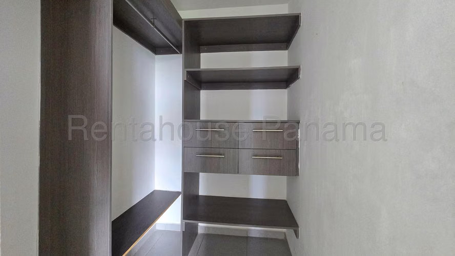 Venta Apartamento Ricardo J Alfaro - YD