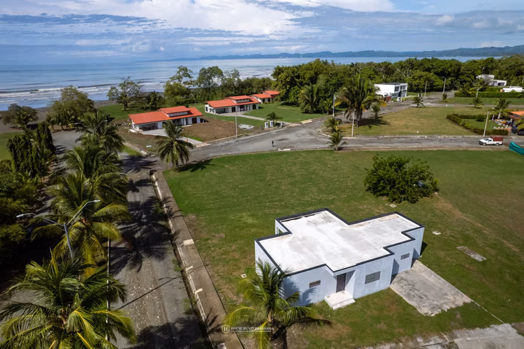 Casa de Playa Personalizable en Panamá