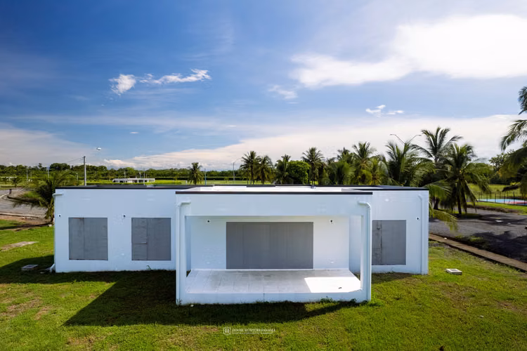 Casa de Playa Personalizable en Panamá