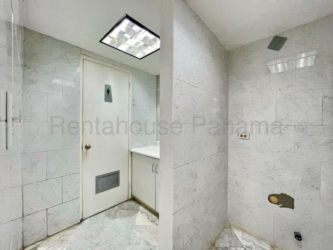 ALQUILO Edificio Comercial Transismica 1356m2 - Imagen 13