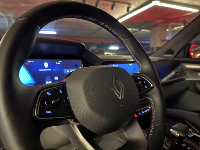 RENAULT KOLEOS E-TECH ALPINE 2025