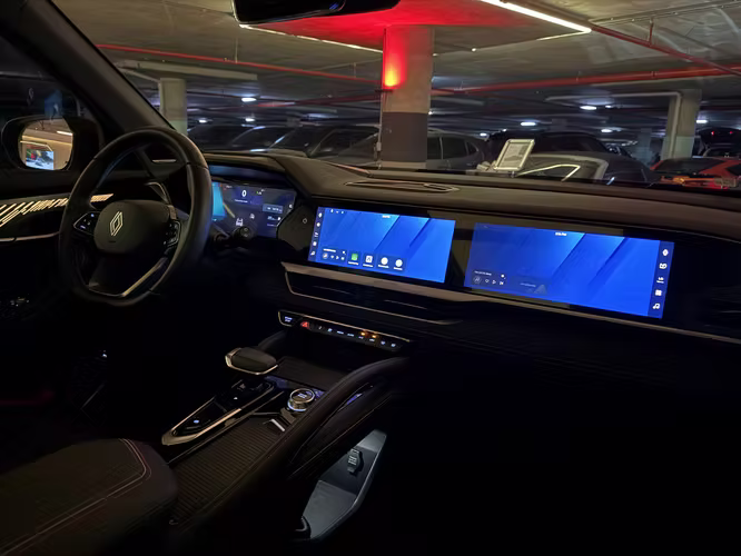 RENAULT KOLEOS E-TECH ALPINE 2025