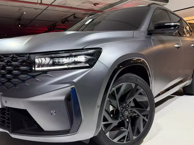 RENAULT KOLEOS E-TECH ALPINE 2025