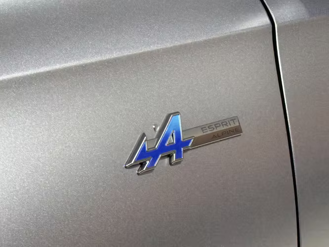 RENAULT KOLEOS E-TECH ALPINE 2025