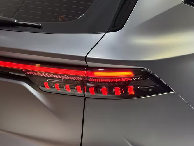 RENAULT KOLEOS E-TECH ALPINE 2025