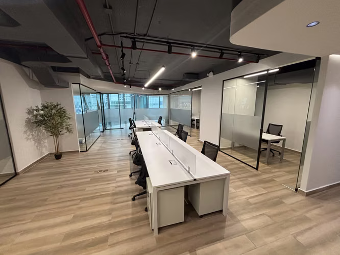 SE ALQUILA OFICINA FINANCIAL PARK - Imagen 2