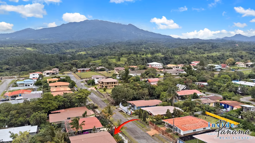 Encantadora Casa de 2 Recámaras en Oriana Alto Boquete Panamá