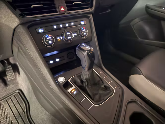 VOLKSWAGEN TAOS 250 TSI 2024