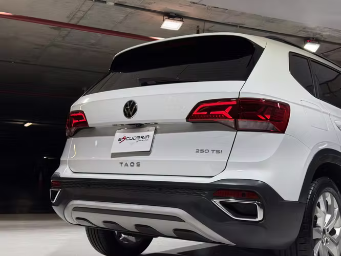 VOLKSWAGEN TAOS 250 TSI 2024