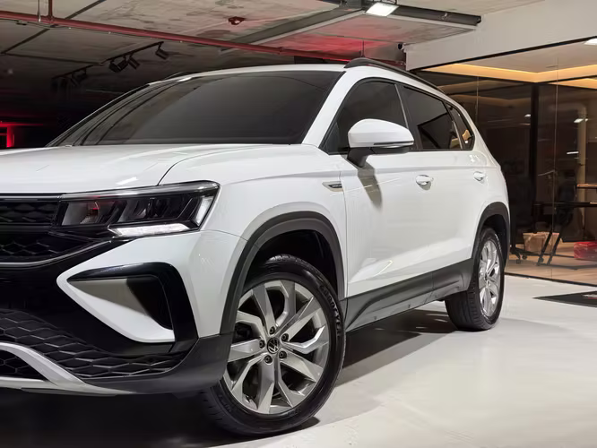 VOLKSWAGEN TAOS 250 TSI 2024