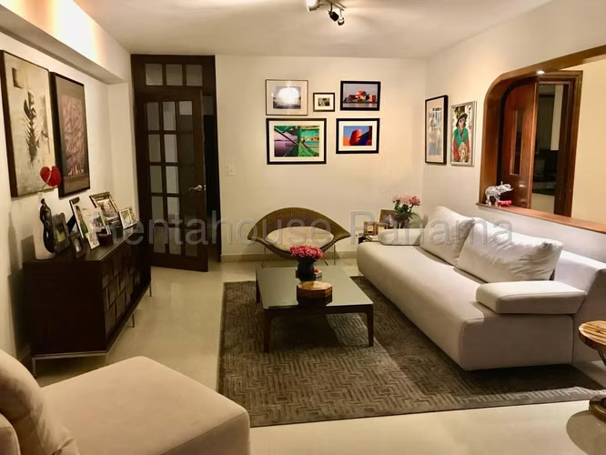 Venta Apartamento Altos del Golf - YD