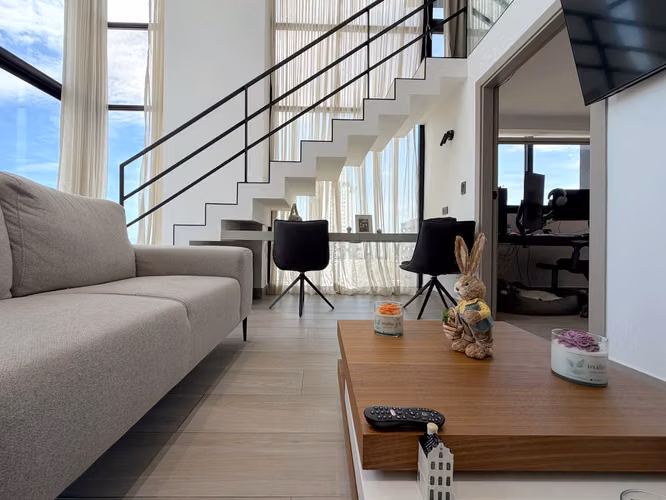 Loft Amoblado de 2 Recámaras en venta en Coco del Mar – 68 m² con Piscina y Gimnasio