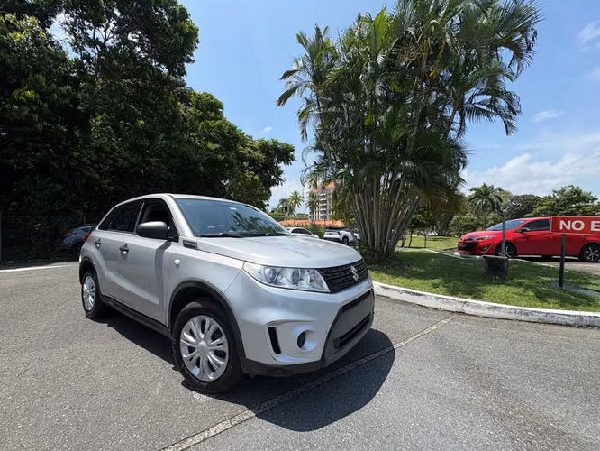 Suzuki Vitara 2017 automático – neumáticos y suspensión nuevos