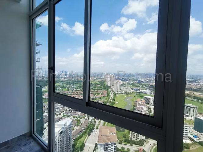Se Vende Apartamento en Santa Maria LA27-2176