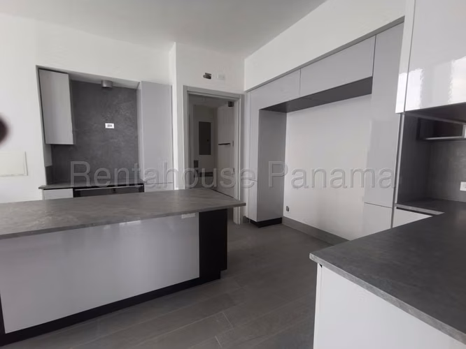 Se Vende Apartamento en Santa Maria LA27-2176