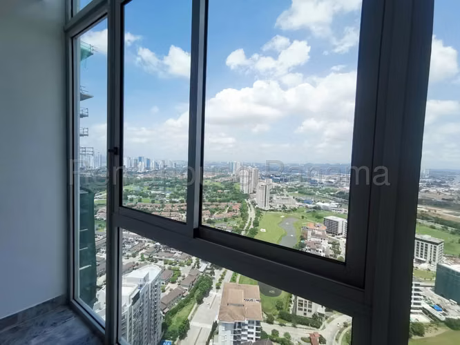 Se Vende Apartamento en Santa Maria LA27-2176