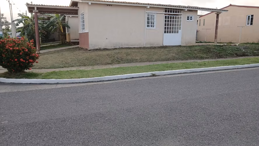 SE ALQUILA CASA  en VACAMONTE (Barriada Corotú) - Imagen 15