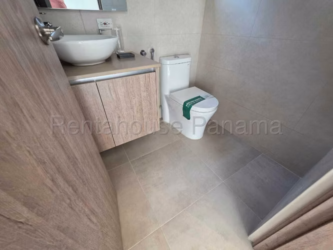 Se Vende Casa en Costa Sur LA27-2169