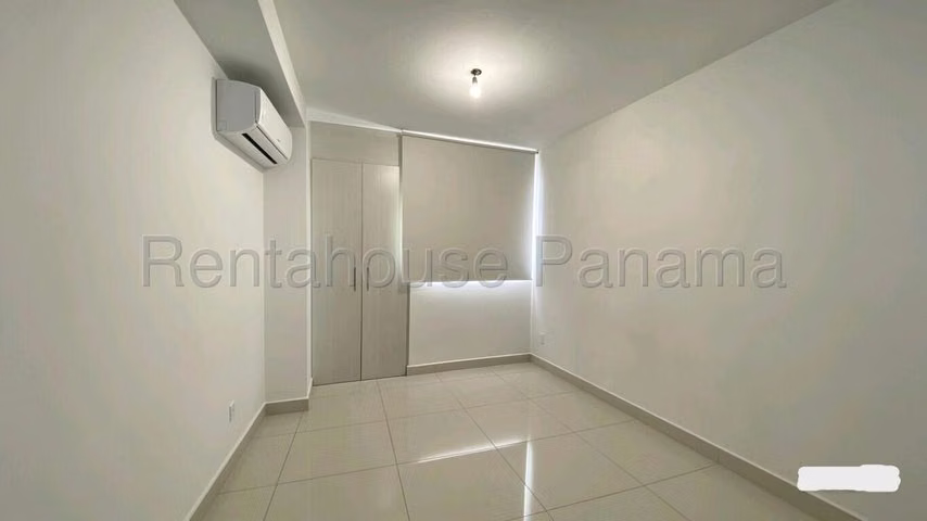 Se Vende Apartamento en Vía España GCEA26-8500