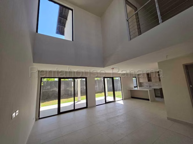 Venta de casa en Costa Sur AK