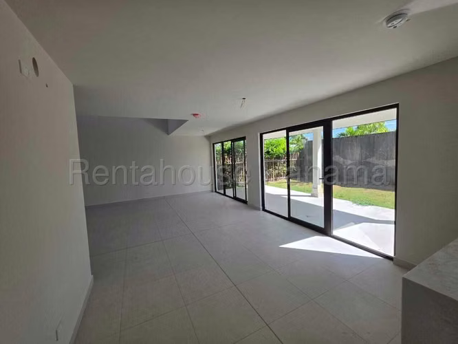 Venta de casa en Costa Sur AK