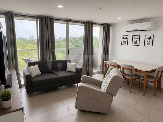 Venta de apartamento en PH Hacienda Golf, Brisas del Golf. MY