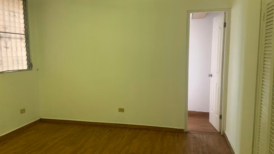 APARTAMENTO VINTAGE EN OBARRIO – AMPLIO Y CON GRAN POTENCIAL - Imagen 13