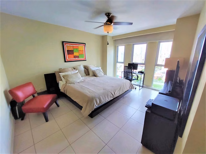 Se Vende Apartamento en San Francisco DPA25-2652