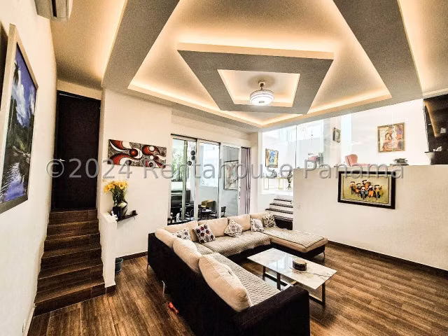 Se Alquila Casa en Altos del Golf GCEA26-2045