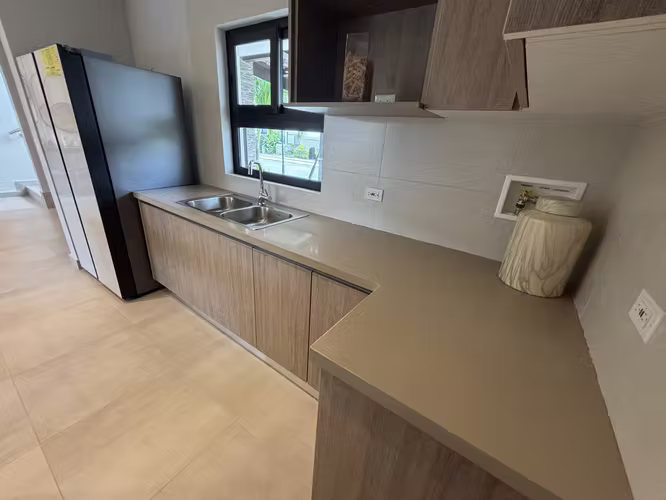 COSTA SUR / CASAS A ESTRENAR / DESDE $335K · PISCINA - Imagen 13