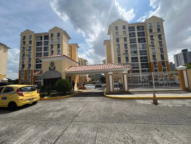 Venta de apartamento en el PH McGregor Hill Condado del Rey -C.J. - Imagen 9