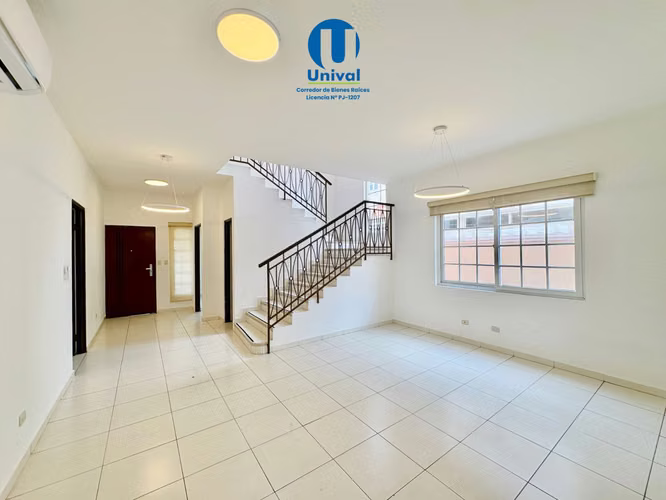 Casa en Venta en Costa Sur - PH Villa Valencia