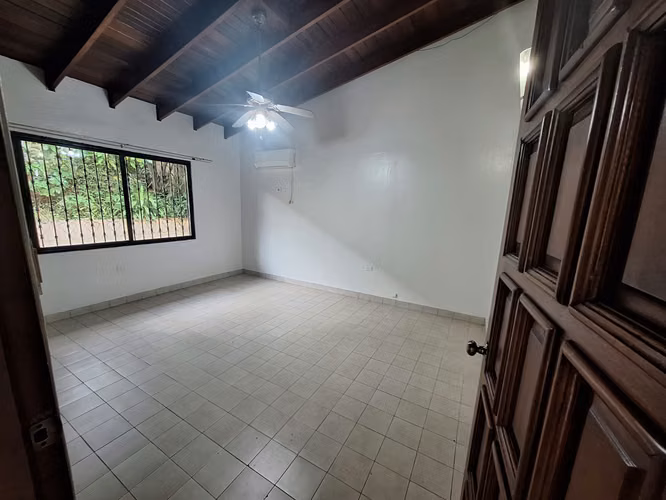 ALQUILER CASA LA ALAMEDA - Imagen 18
