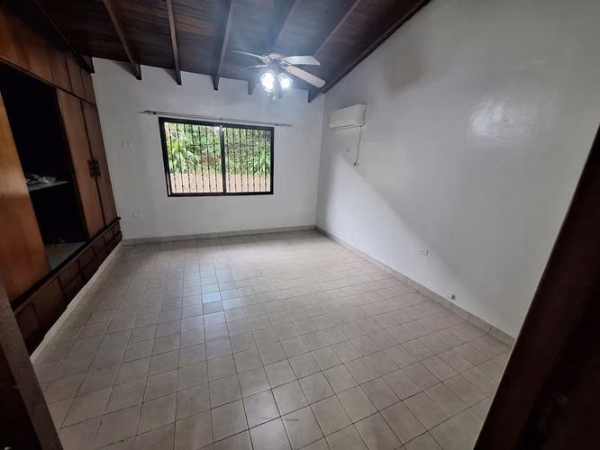 ALQUILER CASA LA ALAMEDA - Imagen 16