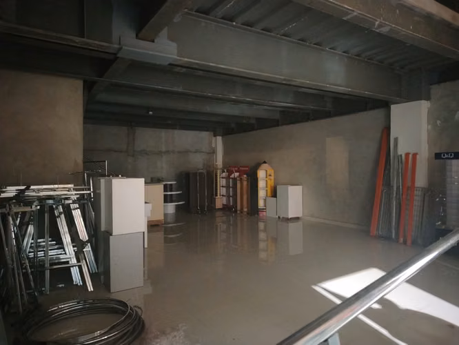 SE ALQUILAN LOCALES EN MEGAMALL, CON VISIBILIDAD