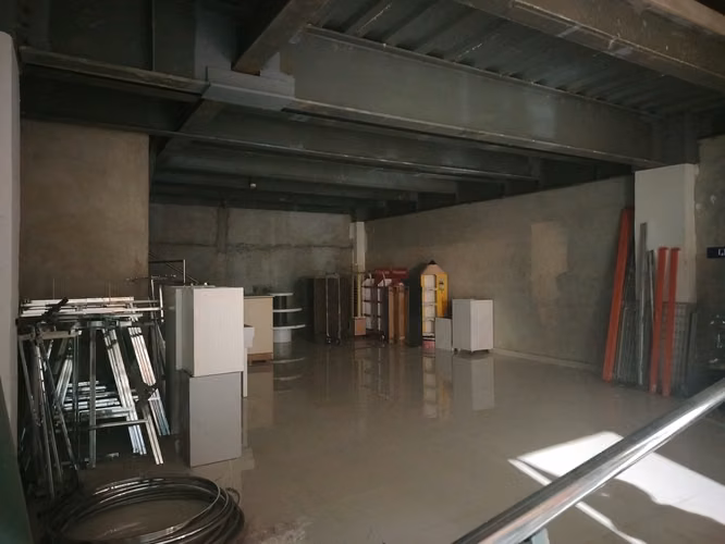SE ALQUILAN LOCALES EN MEGAMALL, CON VISIBILIDAD