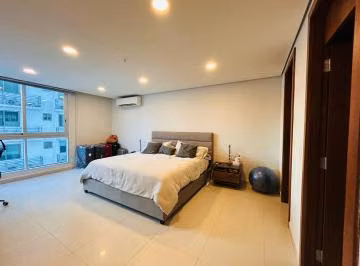 Venta de apartamento amoblado en PH Parkside - Imagen 12