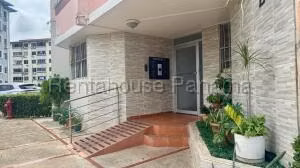 Apartamento en Venta en Campo Limberg 27jack2168