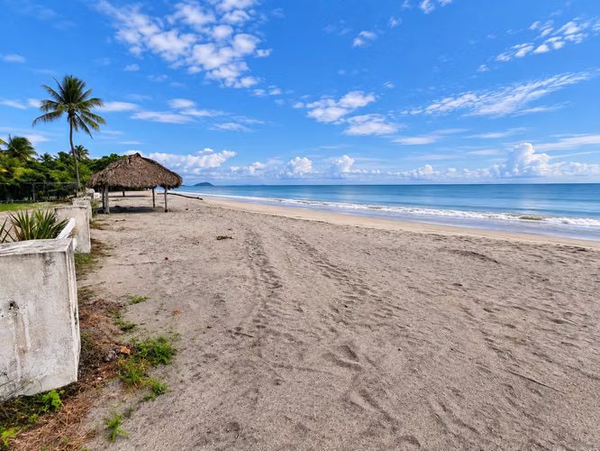 Venta de Terreno Frente al Mar en Playa Blanca, Río Hato, 5,320 m² - Imagen 13