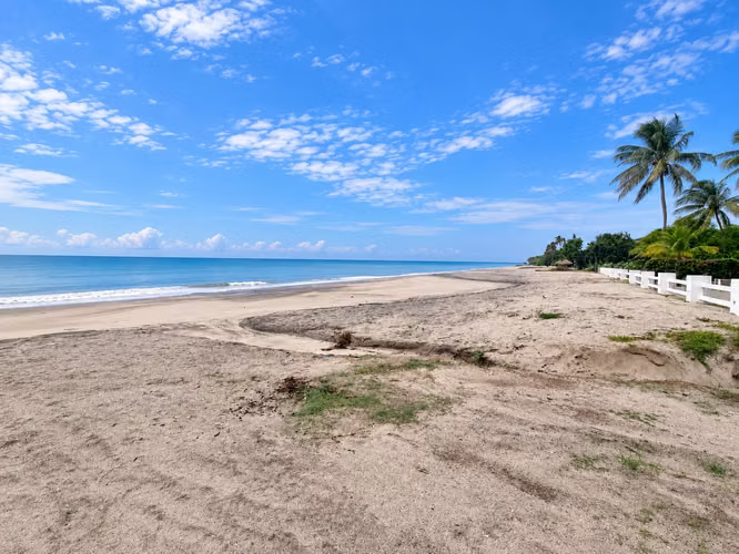 Venta de Terreno Frente al Mar en Playa Blanca, Río Hato, 5,320 m² - Imagen 9